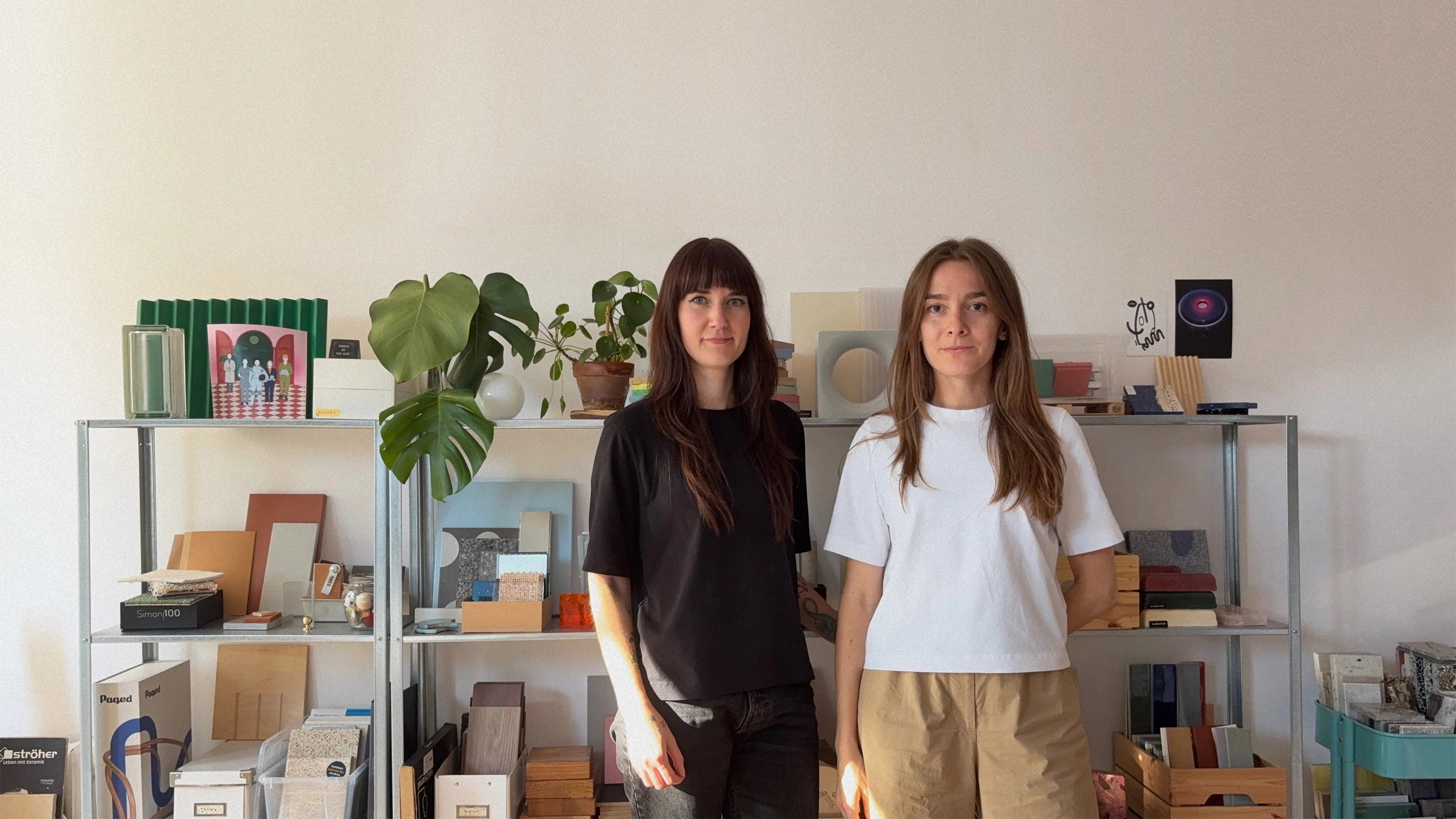 Ola Kilińska and Ola Leszczyńska in the kool studio workspace